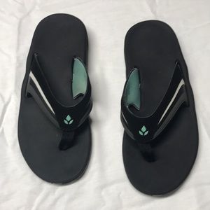 Reef flip flops Women size 8
